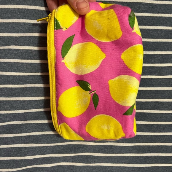 Lemon print essential oil holder bag - Picture 4 of 6
